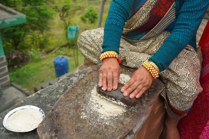 From Karigar's Hands to Your Heirloom