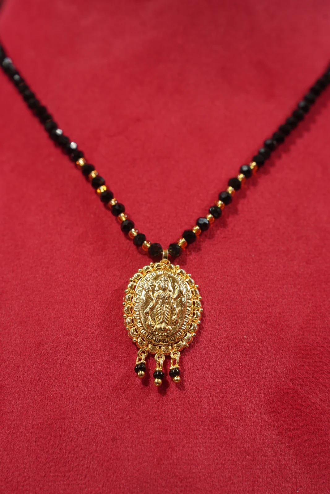 Vishnu Pratima Pendant alternate view